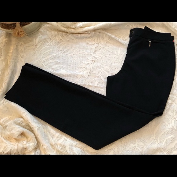 Votre Nom collection pant. Lycra with zip details - Picture 4 of 6